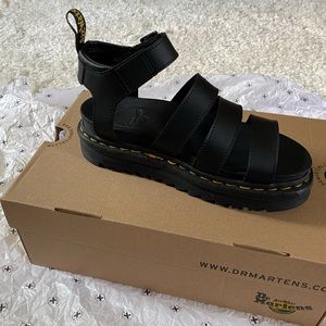 Dr. Martens: Blaire Hydro Leather (black)